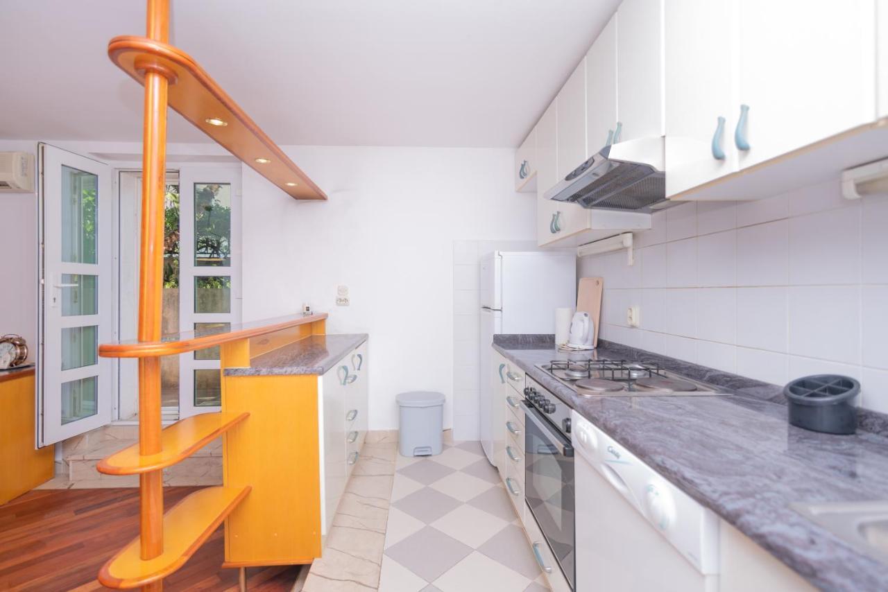 Palm Garden Apartment In Center With Big Terrace Split Exterior foto